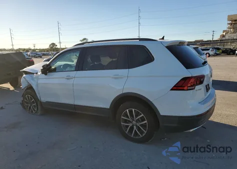 2021 Volkswagen Tiguan S z USA, uszkodzony, nr VIN 3VV1B7AX5MM063179